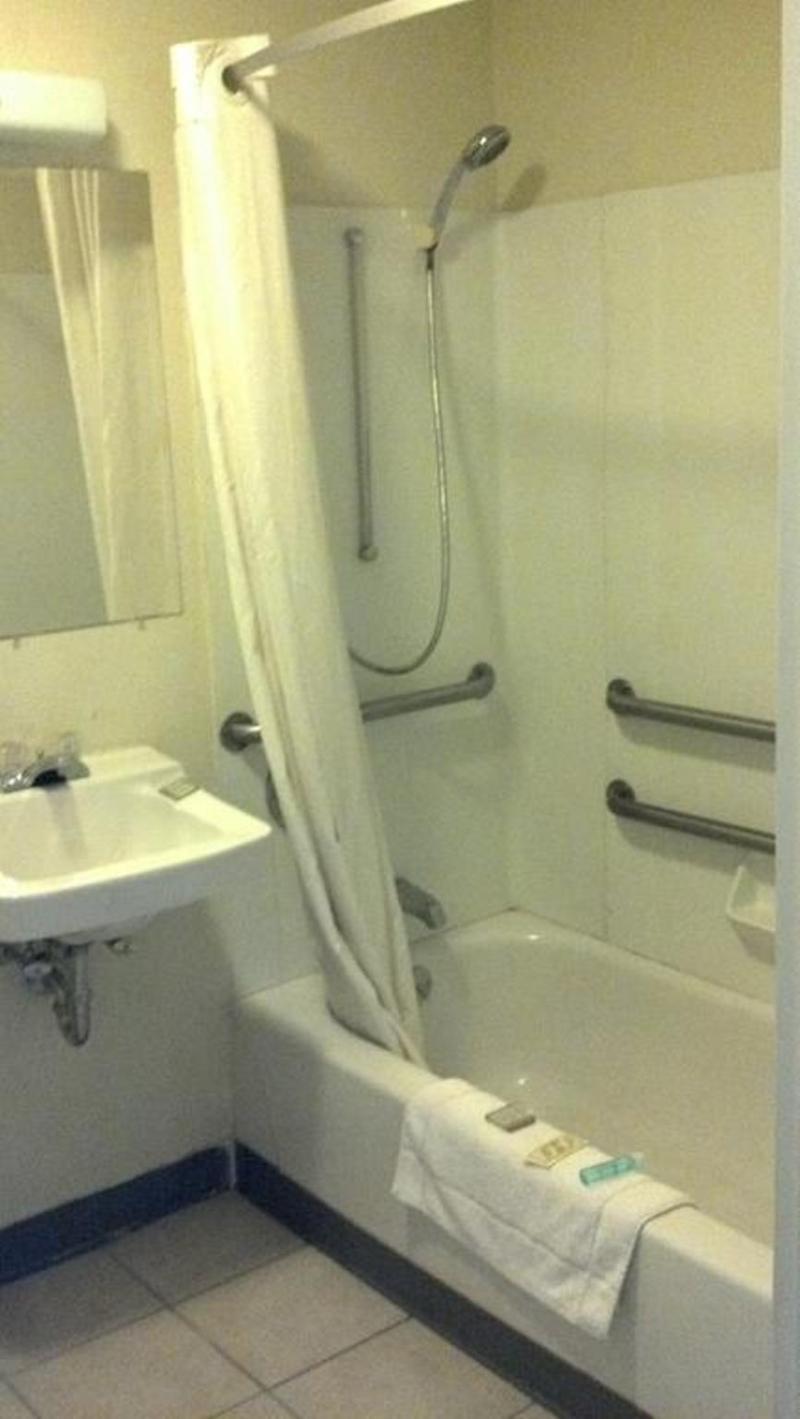 Hotel Econo 2*
